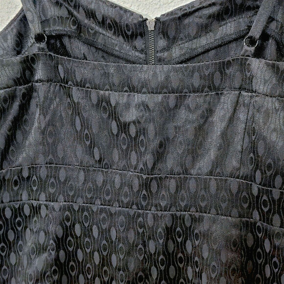 Kensie Women’s Dress Size 8 Y2K Minimalist Cocktail Chic Black Brocade Fit Flare - Picture 3 of 11
